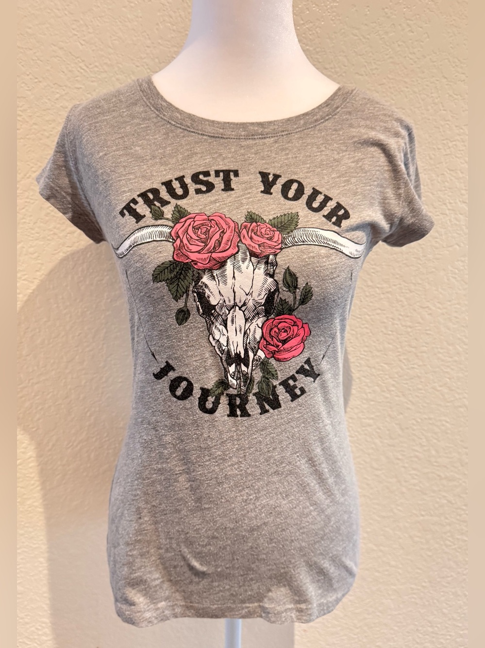 Wound Up Trust Your Journey Longhorn Skull Tee Junior’s S 3-5 Gray Western